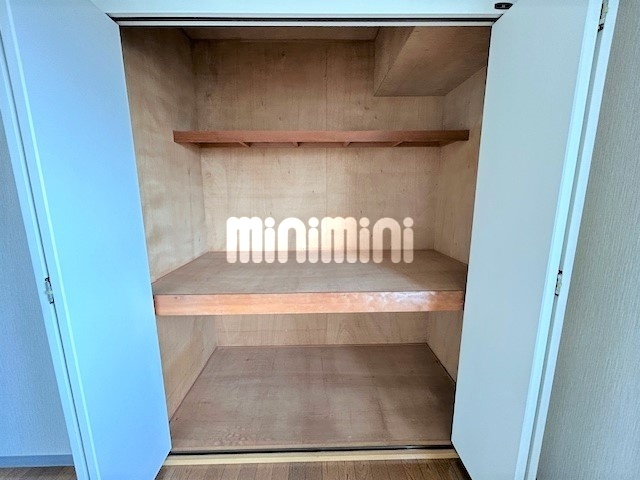 収納　高さのある収納スペース