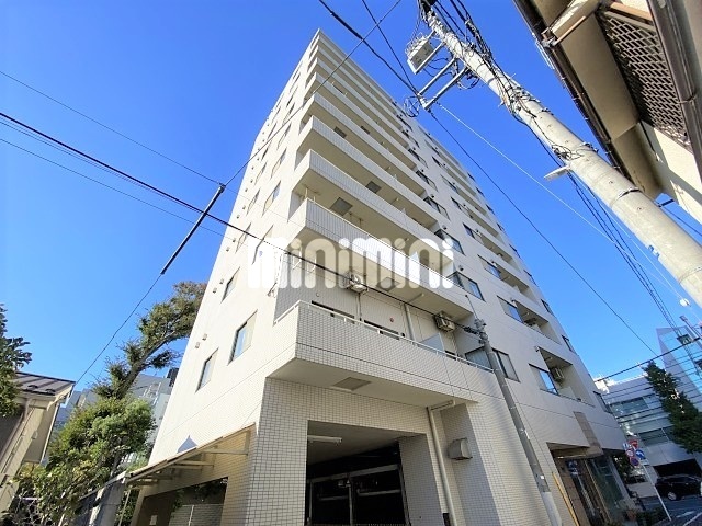 建物外観　オートロック・エレベーター付きマンション