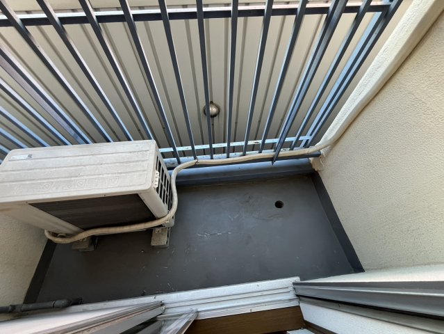 バルコニー　外からの目が気にならないバルコニーで洗濯物が干せます