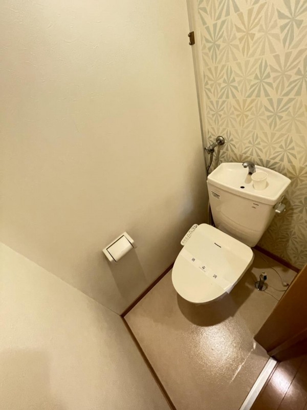 トイレ　トイレ