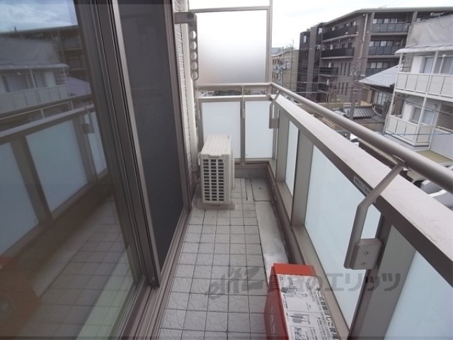 バルコニー　リビング外