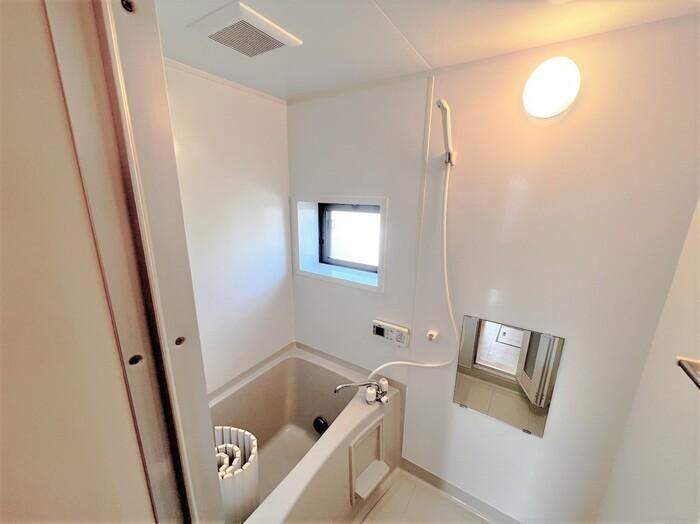 バス・シャワールーム　バスルーム