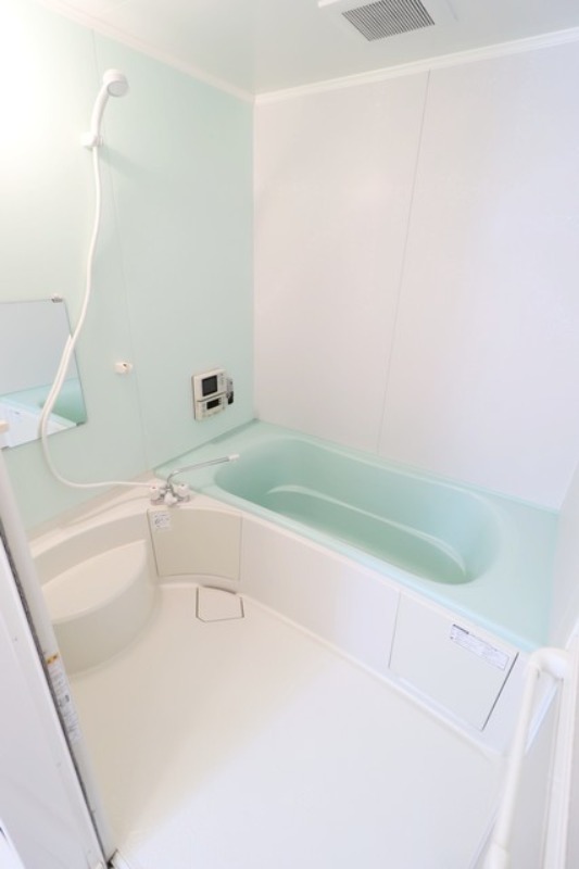 バス・シャワールーム　図面と現状に相違がある場合には現状を優先．．．