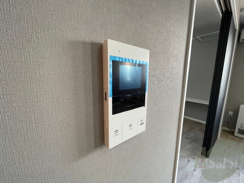 セキュリティ　ＴＶモニター付インターホンです。来客者の顔が見えるので安心！