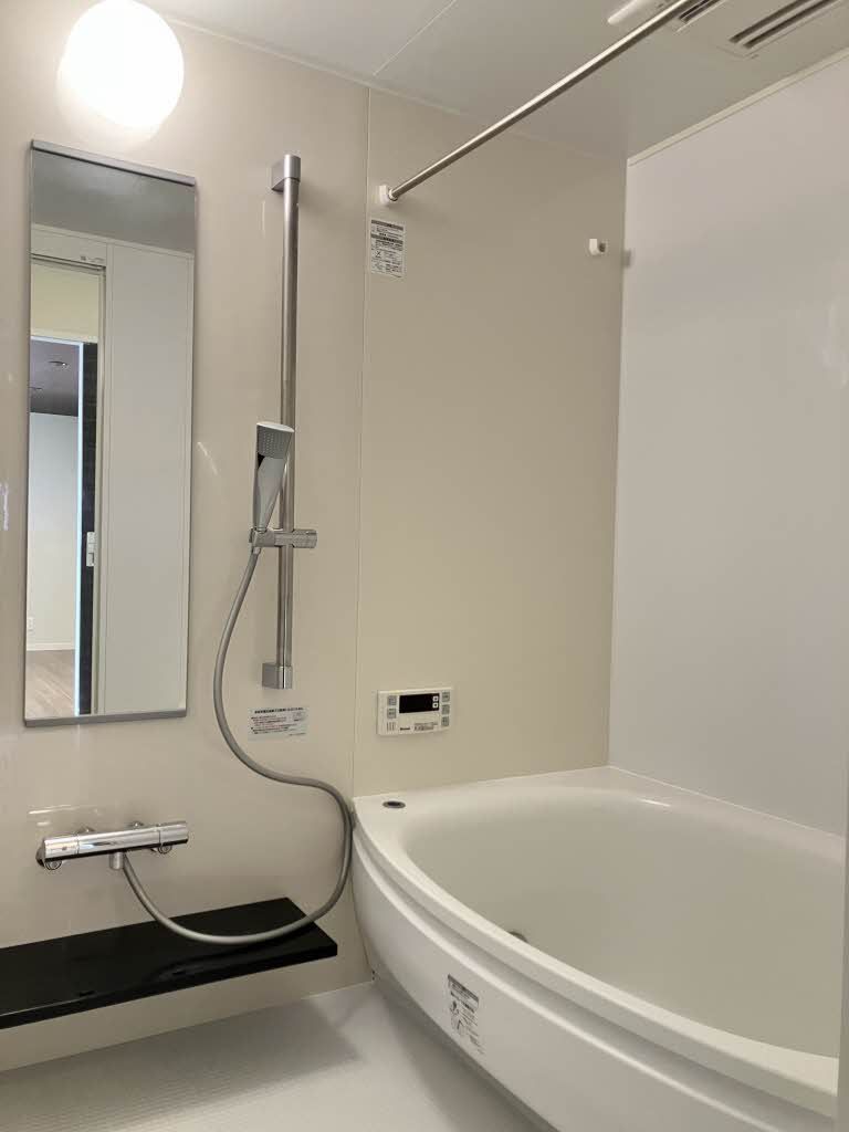 バス・シャワールーム　浴室