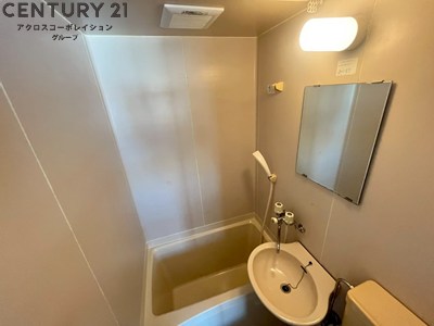 バス・シャワールーム　シンプルで機能的なユニットバスです！