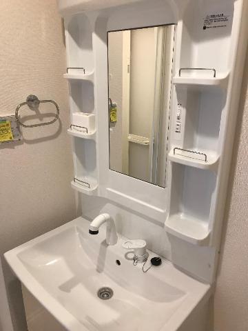 洗面設備　洗髪洗面化粧台