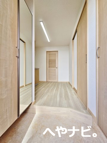 玄関　※別号室写真です。