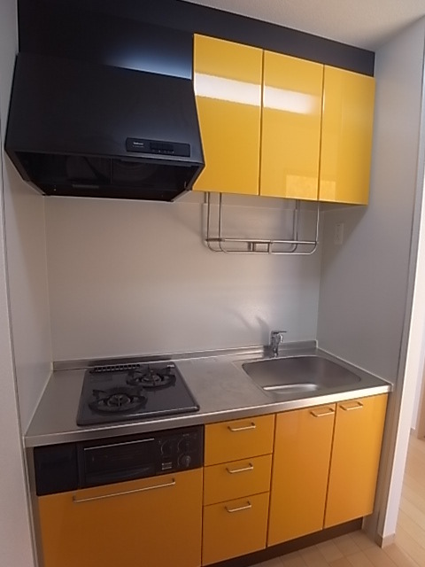 キッチン　お料理のやり易いビルトインのシステムキッチンです