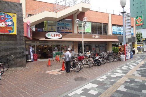 スーパー　ライフ板橋店（スーパー）まで283m