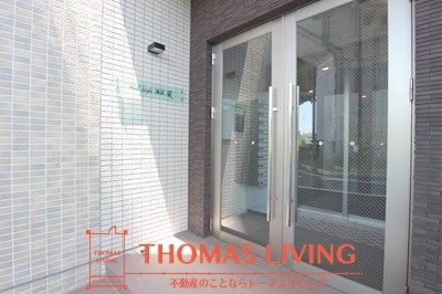 エントランス　安心と安全が備わっています。