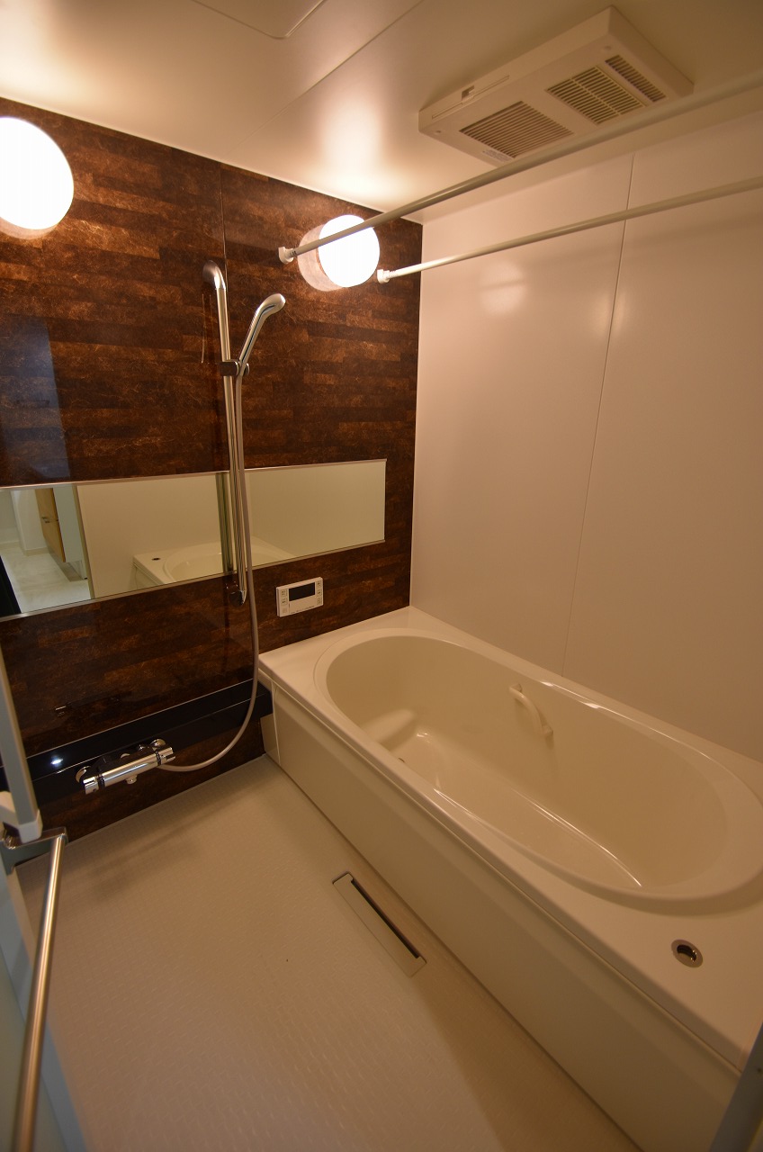 バス・シャワールーム