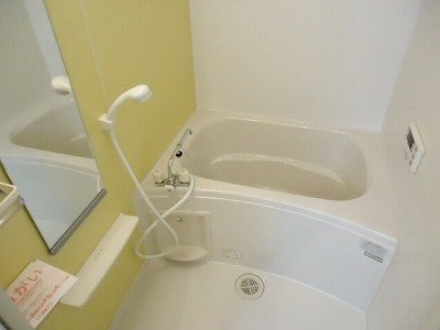 バス・シャワールーム　ゆったり過ごせるお風呂です