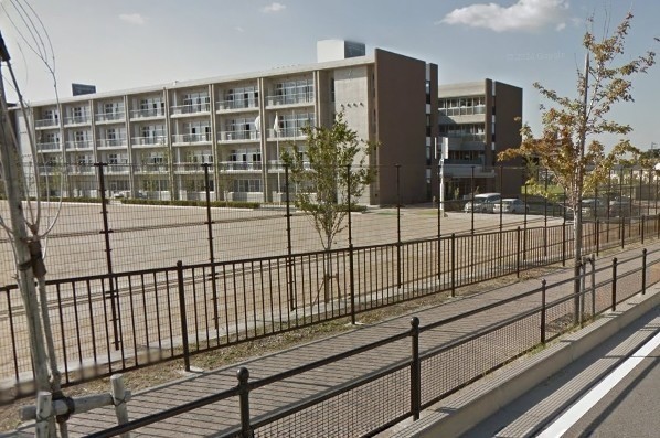 中学校　岡崎市立翔南中学校（中学校）まで699m