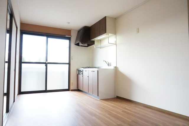 居室・リビング　ダイニングキッチン７．５帖