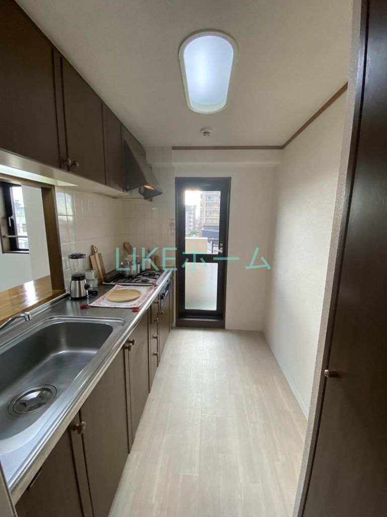 キッチン　バルコニー