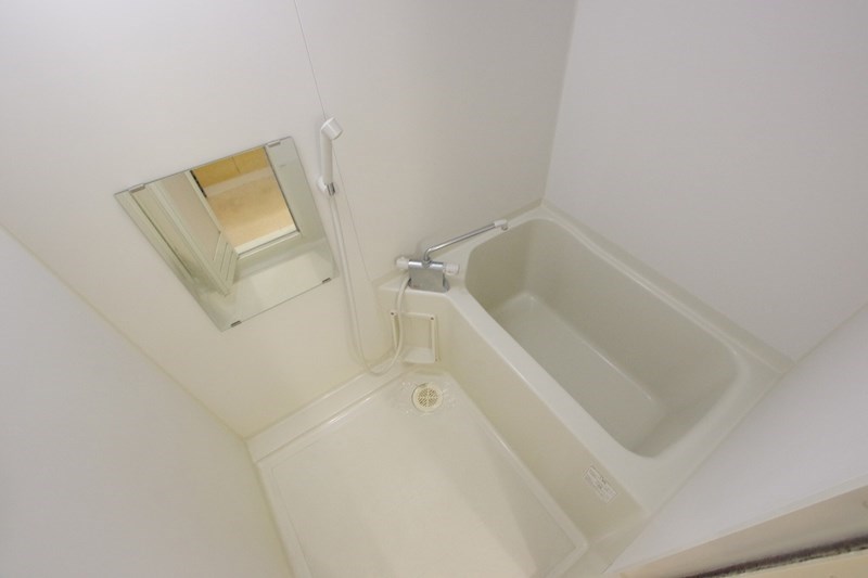 バス・シャワールーム　～別号室の写真使用中～