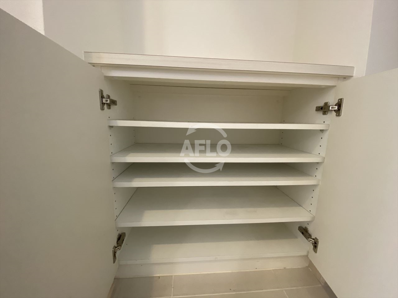 収納　クローバー・ビュー上本町　シューズボックス