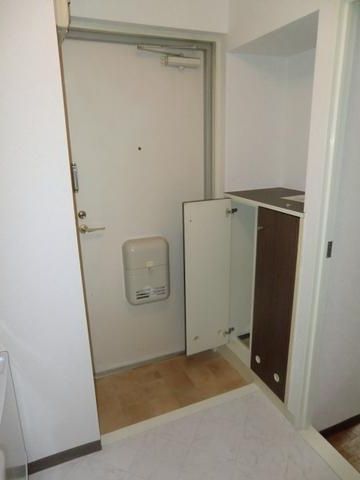 玄関　落ち着いた雰囲気の玄関です