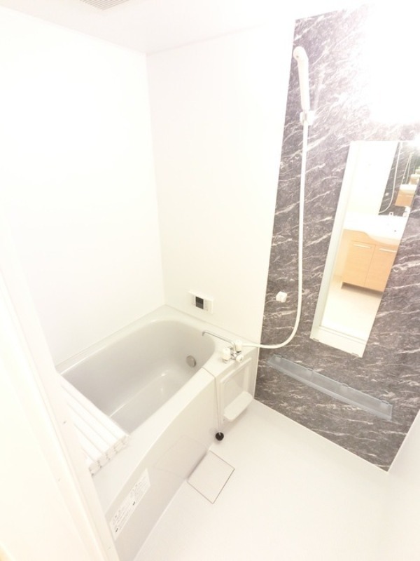 バス・シャワールーム　図面と現状に相違がある場合には現状を優先