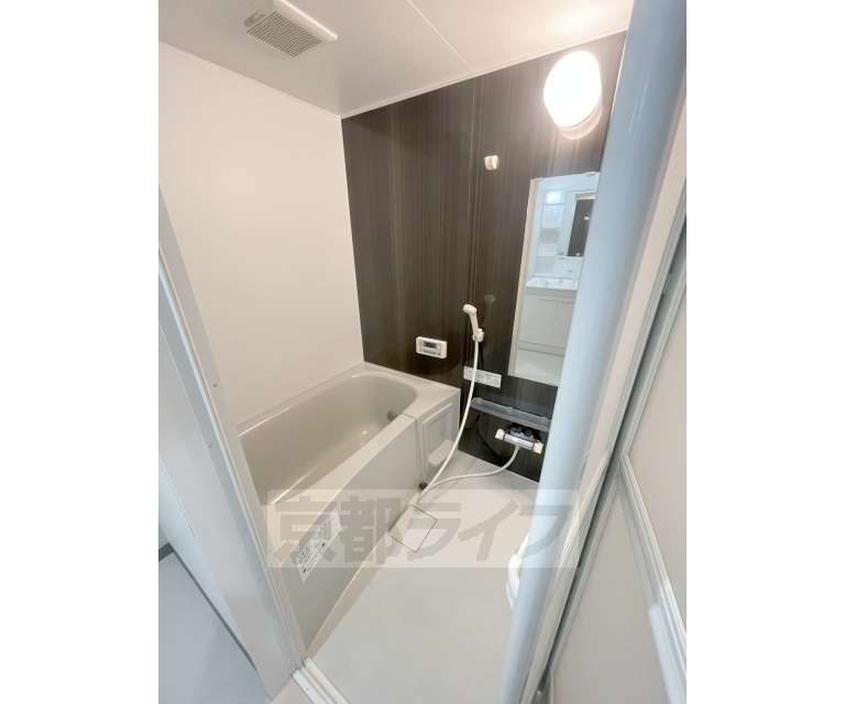 バス・シャワールーム　ユニットバスも新しくなりました