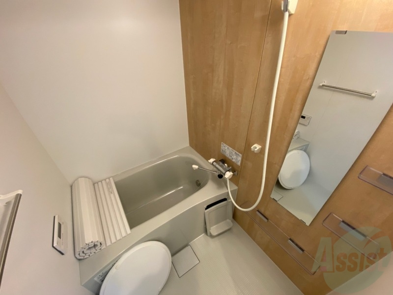 バス・シャワールーム　お風呂になります。一日の疲れを癒してくださいね。