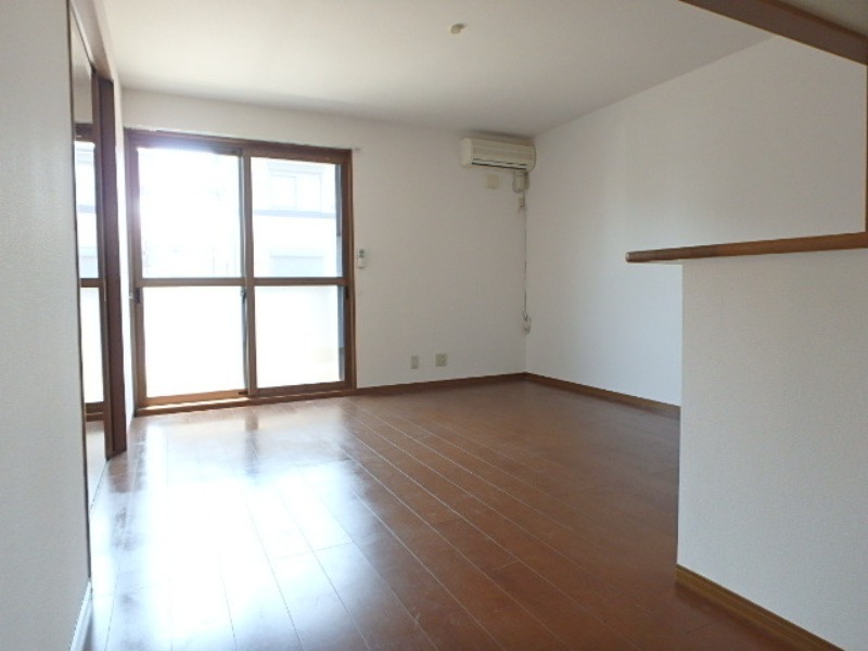 居室・リビング　図面と現状に相違がある場合には現状を優先