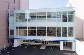 コンビニ　ローソン オールファーマシー呉中通店（コンビニ）まで284m