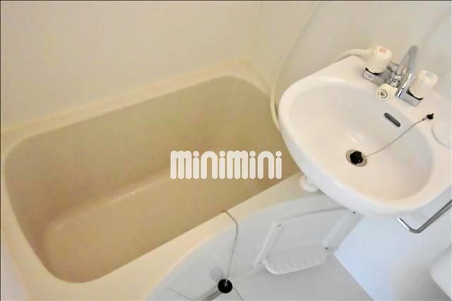 バス・シャワールーム　浴槽