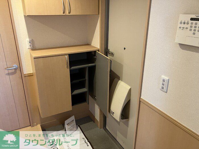 玄関　お問合せはタウンハウジングまで！※現地待合わせ相談可能