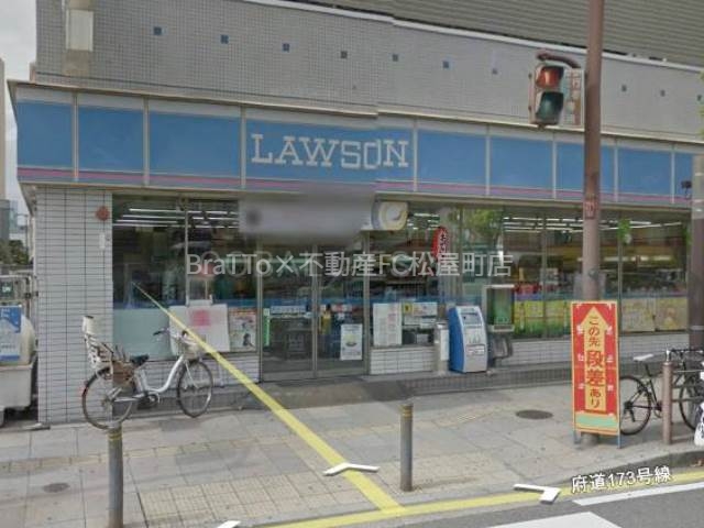 コンビニ　ローソン大阪ドームシティ店（コンビニ）まで216m