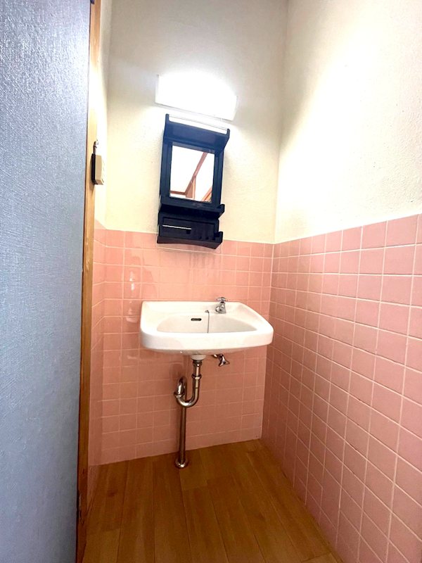 洗面設備　同間取別部屋のお写真です
