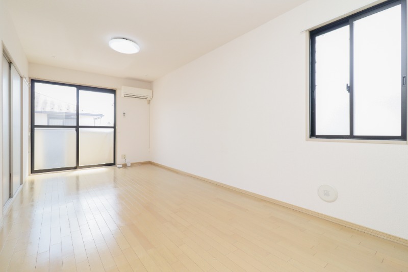 居室・リビング　図面と現状に相違がある場合には現状を優先