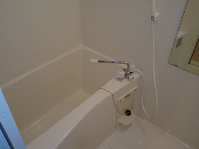 バス・シャワールーム　★お問い合わせはタウンハウジング新百合ヶ丘店まで★