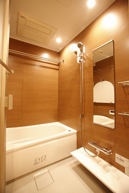 バス・シャワールーム　バス※別部屋参考写真