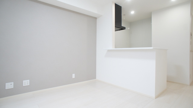 居室・リビング　アクセントクロス仕様で、お部屋をオシャレに演出してくれます♪