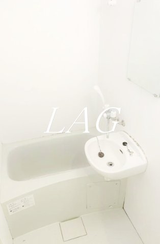 バス・シャワールーム　お風呂です。