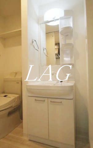 洗面設備　独立洗面台です。