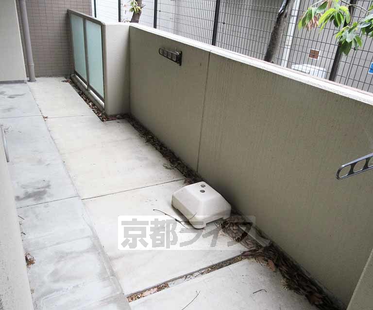 バルコニー　ベランダも広め