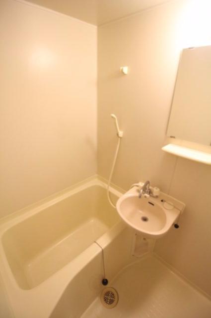 バス・シャワールーム　メゾンリンクス２　文京区千駄木3