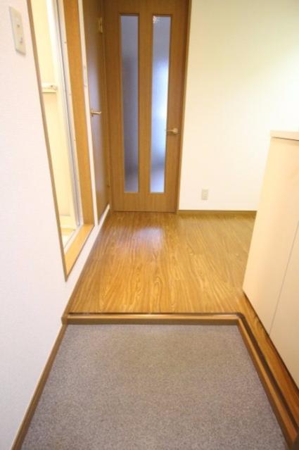 玄関　メゾンリンクス２　文京区千駄木3