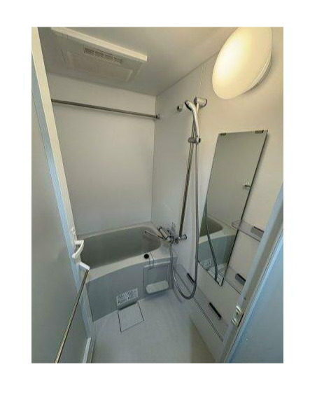 バス・シャワールーム　※写真は同じマンションの違う部屋のものになります。