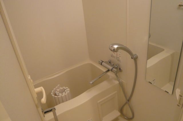 バス・シャワールーム　別号室の参考写真