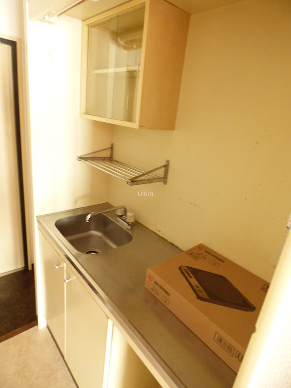 キッチン　違うお部屋の写真です。ご参考までに