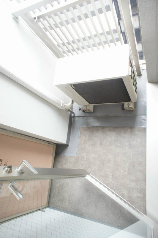 バルコニー　西向き