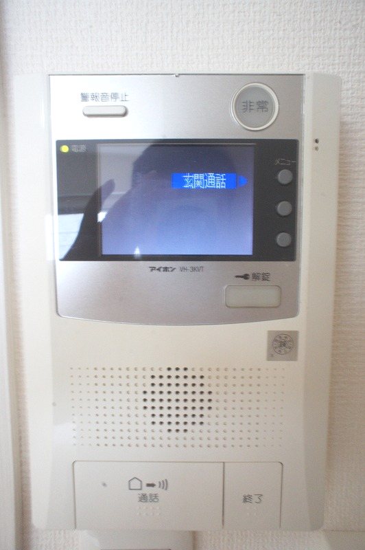 セキュリティ　モニター付きインターホン
