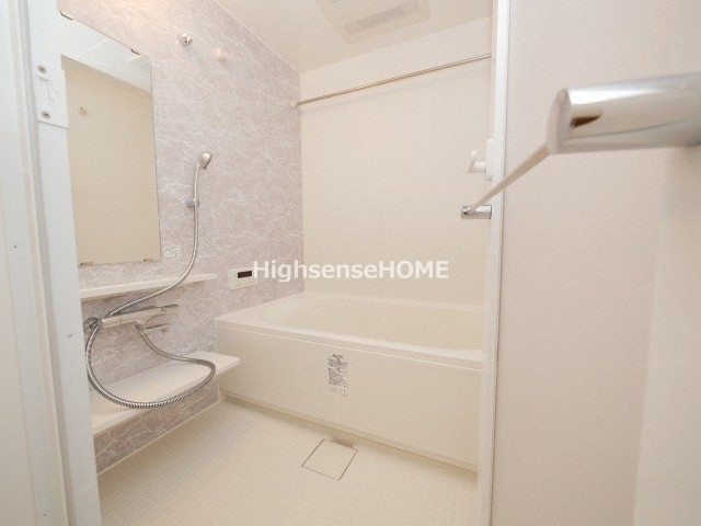 バス・シャワールーム　きれいなお風呂です