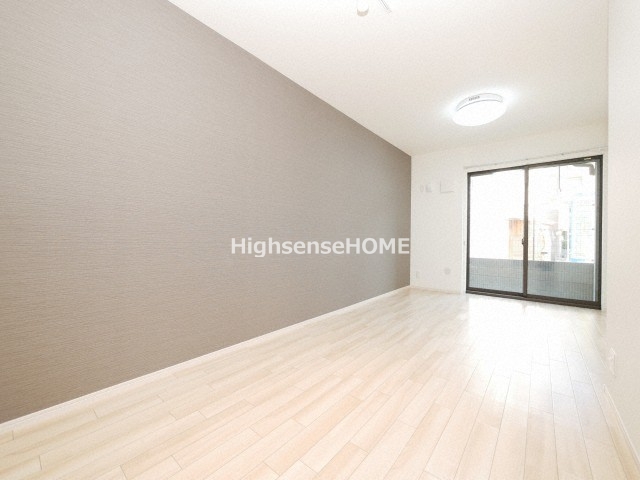 居室・リビング　こちらのリビングで趣味の時間をお楽しみください