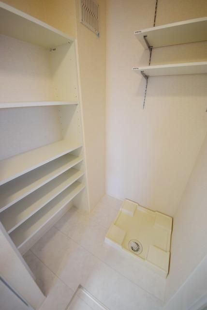 その他　室内洗濯機置場