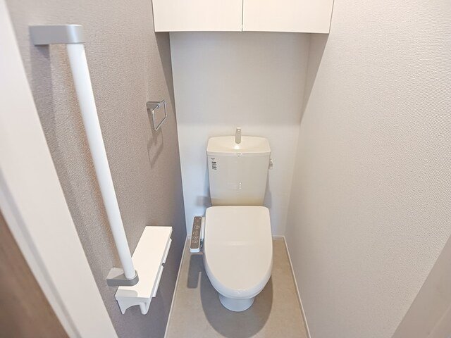 トイレ　清潔感のあるトイレです